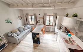 Design Center Florence Apt - Homeunity